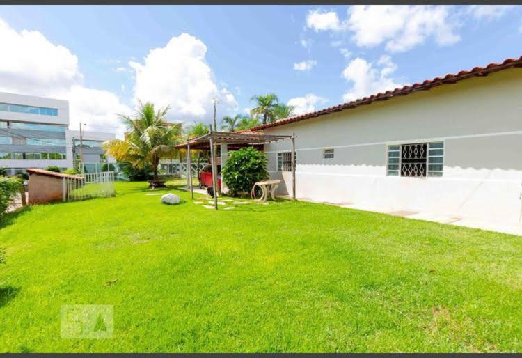 Villa Caso Com Piscina Aquecida, Ha 900 Metros Do Iguatemi Shopping Brasília Exterior foto